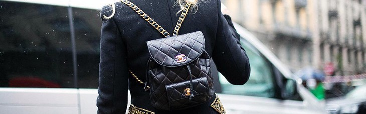 秋冬冷风吹，买个时髦双肩包让你的双手呆在暖和的口袋里吧！