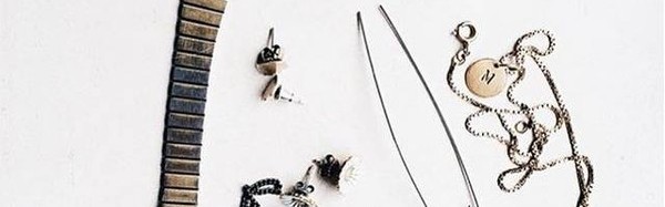 小时候陪伴你的卡通电子手表，现可老时髦啦！