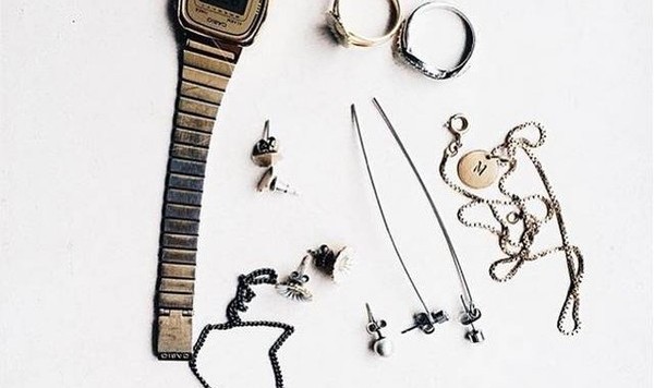 小时候陪伴你的卡通电子手表，现可老时髦啦！