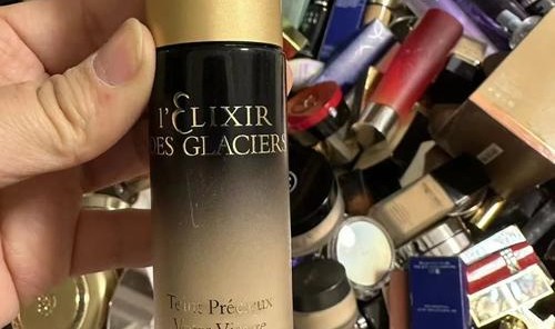 VALMONT法曼冰凝粉粉底系列