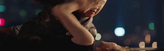 江疏影＂调戏＂孙红雷？这个集红唇、智慧于一身的女子太会美！