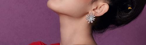 护唇膏和男友一样重要，不会选的话你学学林允！