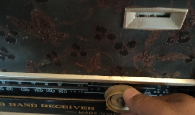 皮箱拉杆内部图,内置拉杆盒简洁美观配合行李箱自动开锁