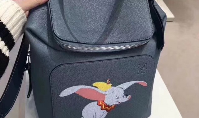 铝合金箱包厂家,omecho第二代行李箱已更新至第三代