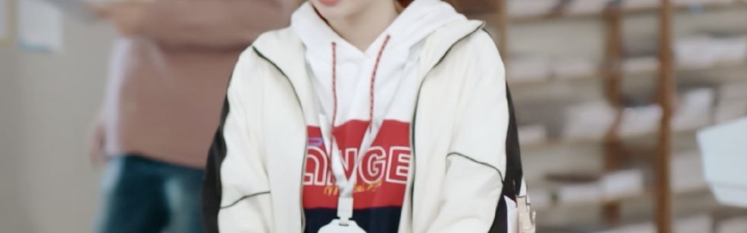 天天上班的996女孩们，怎么穿会让自己生活更甜一点？