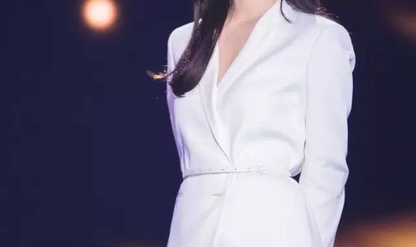 王珞丹 一顶帽子胜过10款包！