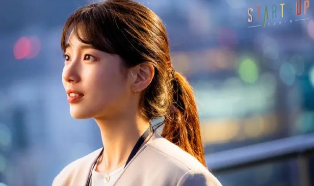 裴秀智随便一绑都美的低扎发也太适合职场女孩了吧？