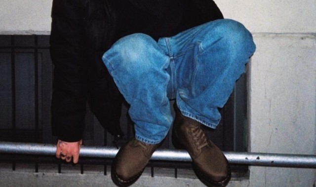 DR. MARTENS X FUTURA LABORATORIES 抽象涂鸦先锋在Dr. Martens马丁靴上挥洒灵感