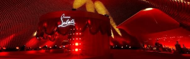 CHRISTIAN LOUBOUTIN路铂廷为您呈现THE LOUBI SHOW