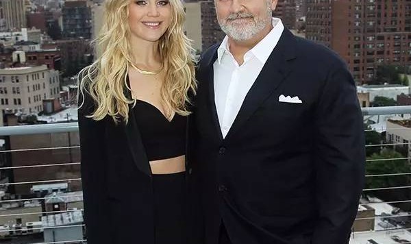 每日星范 ｜ Jennifer Lawrence 露对地方就显瘦20斤！