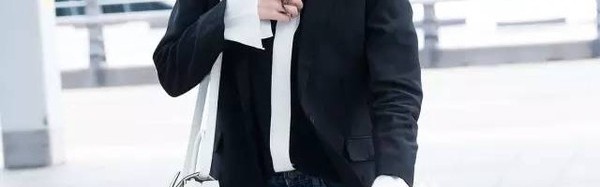 林允儿 穿了又穿的撕边儿牛仔裤，这3款要抓紧get起来！