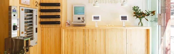 身在嘈杂都市，难得一湾宁静致远