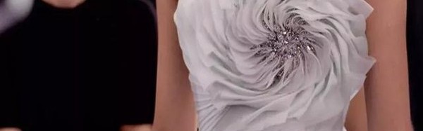 你夏天要涂的33款美甲图在这！