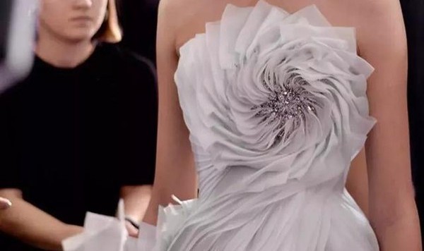 你夏天要涂的33款美甲图在这！