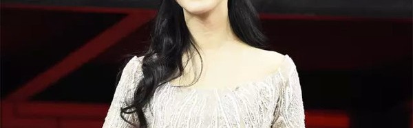 每日星范｜范冰冰 总裁求合影全因这条裙！