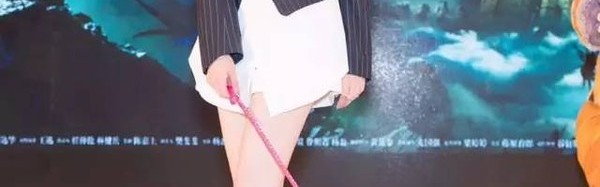 每日星范 ｜ 张天爱 衣服上自带特效的腰带设计，让她遛小猪都时髦！