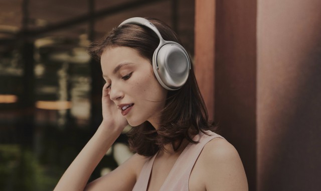 音乐与设计的再次邂逅：KEF携手 ROSS LOVEGROVE 推出MU7 无线头戴式降噪耳机