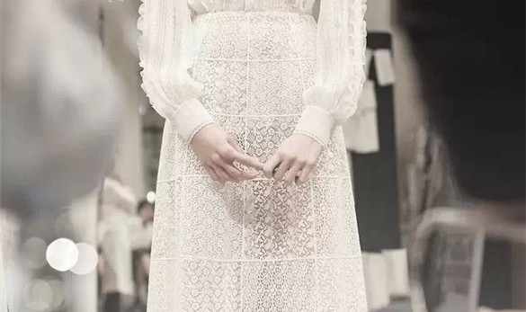 Valentino 2015  仿若细雨散落心底，美好到让人窒息！
