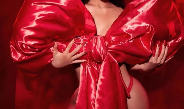 Kylie把公司卖了6个亿？DIOR and RIMOWA小箱子终于可以背上身！【每周时报】