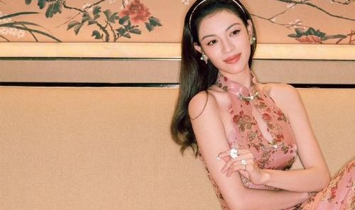 灵兽与美人，钟楚曦的镜花水月世界美到心醉