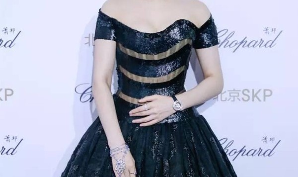 范冰冰 穿上露肩礼服，冰冰就是全宇宙最美的那个！