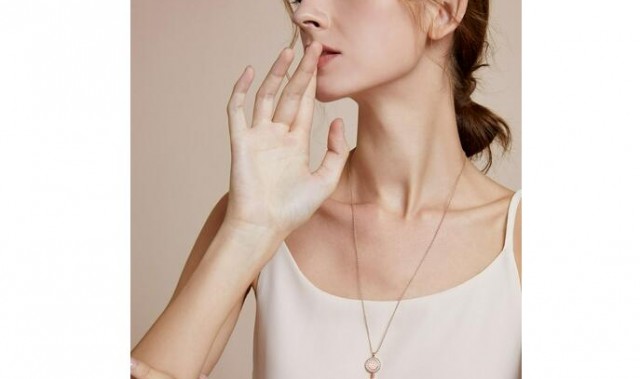 宠爱之名携手Folli Follie推出光之钥联名宝盒 献上亮白净化美肌钥匙