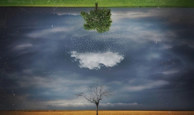 跌落世界边缘，超现实也可以演绎震撼