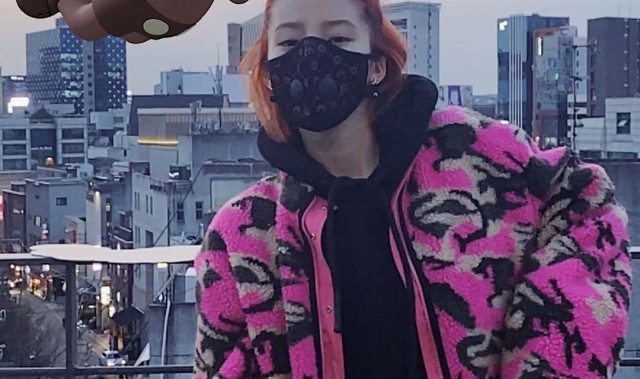 因为这款耳环，我在戴口罩的人群中多看了她一眼