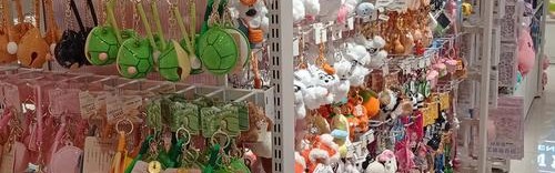 饰品店 精品店饰品,小饰品精品店什么是精品衣服和饰品？