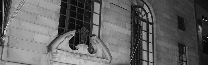 晚上和陈冠希一起去Ralph’s Club，起床跟仙女一起喝Tory Burch下午茶