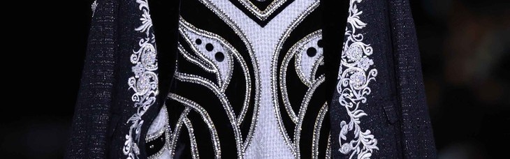 大绣和平｜《和平精英》携劳伦斯·许 将深山中的高定送上时装周秀场