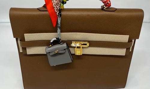 奢侈品公文包内里,爱马仕birkin隶属于公文包