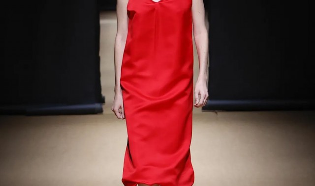 在Prada的戏梦中，以对立之境现原生之美