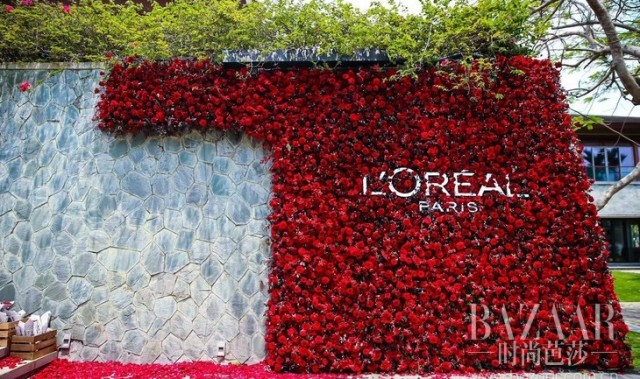 和邓伦一起见证欧莱雅“定妆棒”超强持妆力