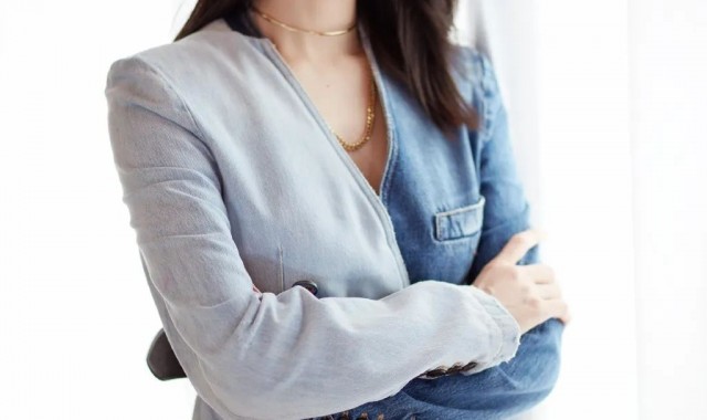 宋茜的眼妆里竟然藏了颗小心心，是时候学学女明星的心机妆了！