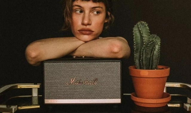 表面光鲜亮丽的时装编辑们，背地里竟然都在买这些？