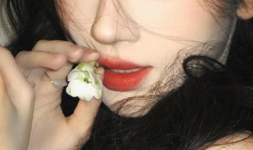 谁化谁好看的鞠婧祎复古妆，长什么样？