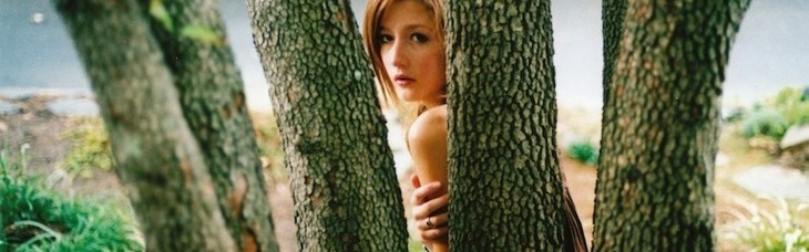 再美再高级的影棚，也拍不出清新的自然光人像