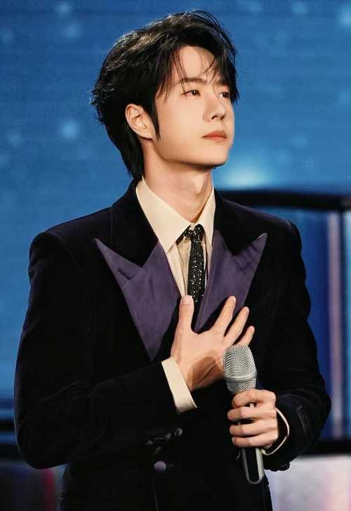 王一博：炙热如初