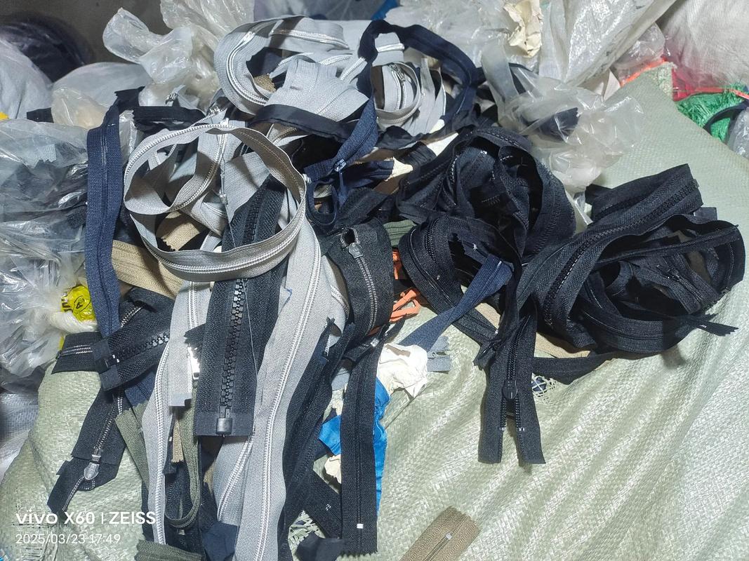 南台箱包辅料,东莞箱包代工厂告诉你箱包定制辅料有哪些