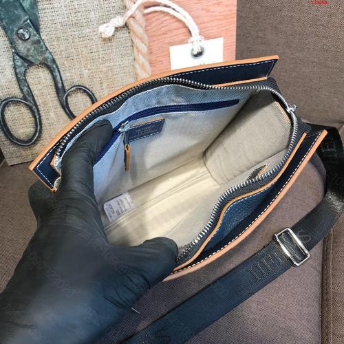 包包网购,高仿爱马仕包包专家:牛皮有特殊牛奶味不是真牛