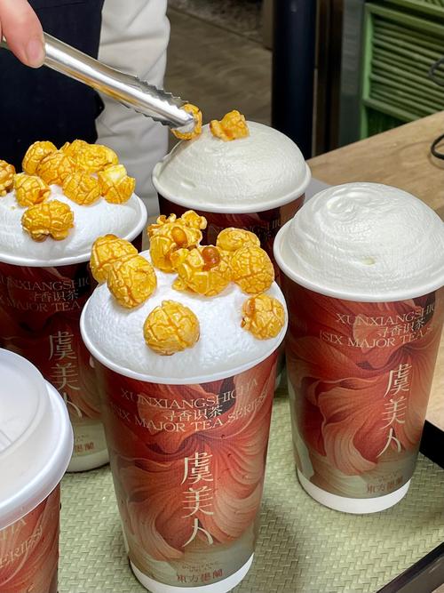 喝着汽水吃着爆米花,去看Marc Jacobs为你准备的一场大戏!