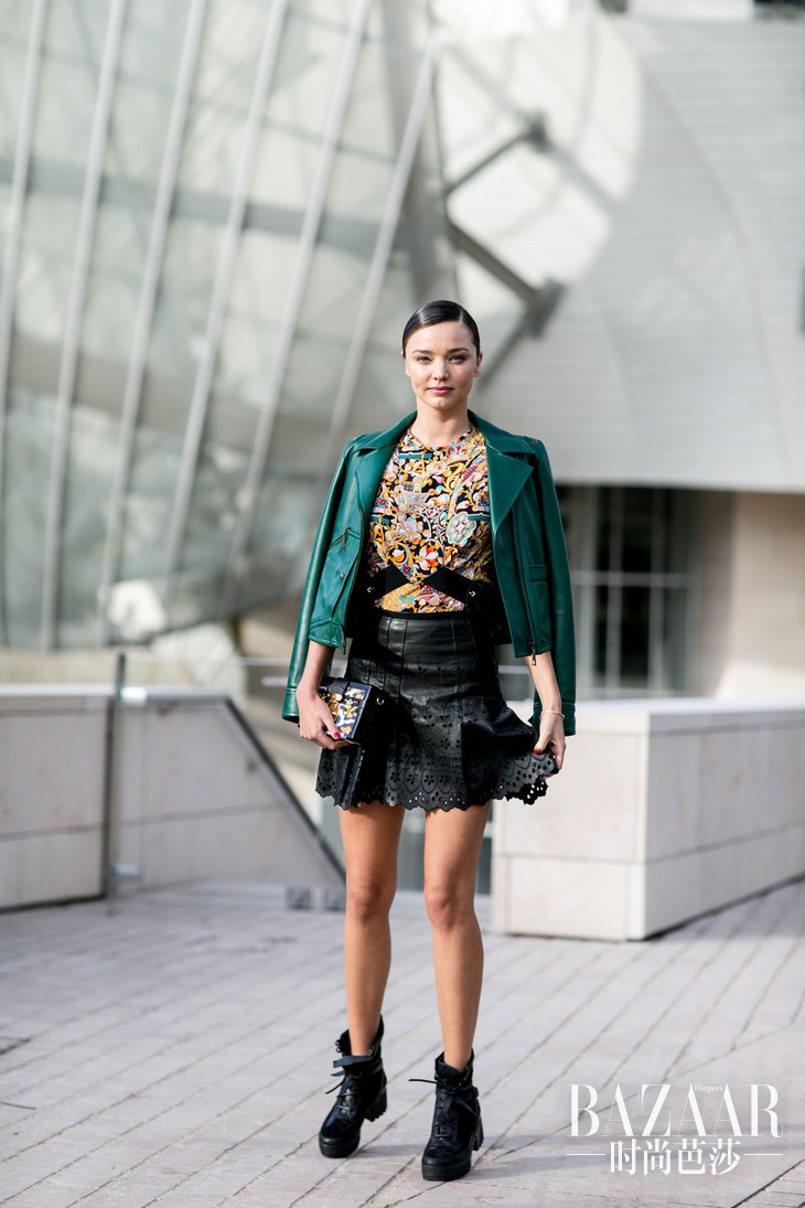 Paris-fashion-week-street-style-day-9-october-2015002