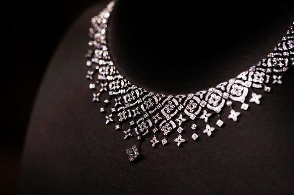 璀璨绝伦方寸间 路易威登高级珠宝