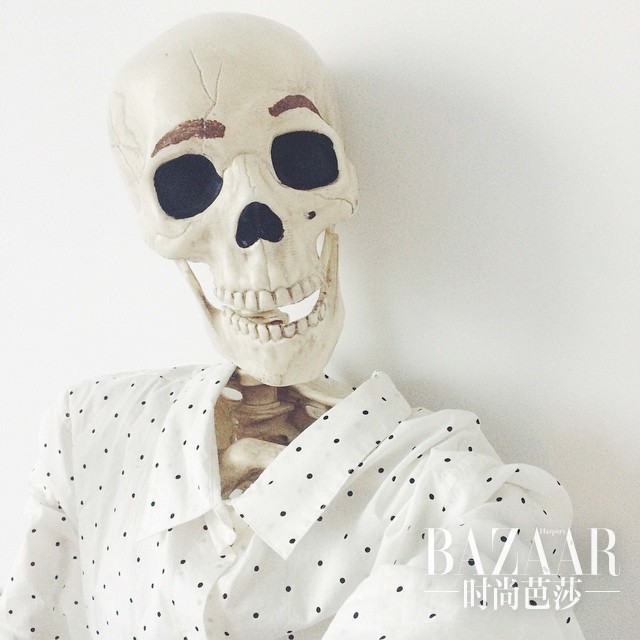 adaymag-you-never-think-this-instagram-account-is-all-about-skeleton-03