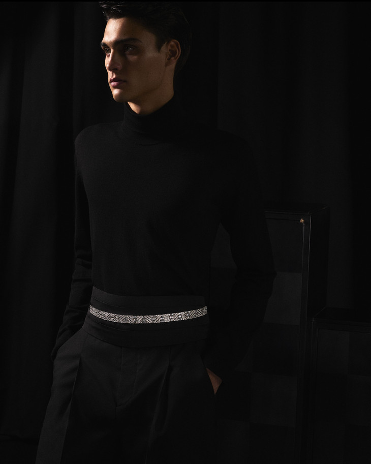 Boucheron宝诗龙Histoire de Style Art Déco高级珠宝系列RUBAN DIAMANTS缎带Boucheron宝诗龙Histoire de Style Art Déco高级珠宝系列RUBAN DIAMANTS缎带