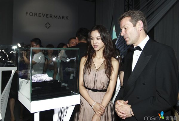 汤唯出席Forevermark™永恒印记全球首展