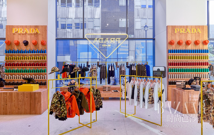 2.PRADA ESCAPE全球独家概念系列登陆Selfridges