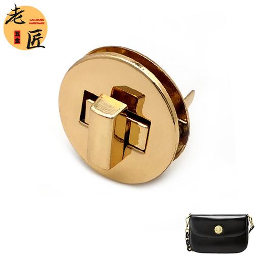 手袋箱包五金配件,包包小内袋里面有一块皮写着唯一编号