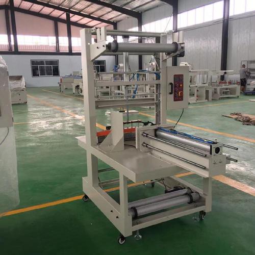 缠绕膜机器生产厂家,胶带机械厂生产缠绕膜和胶布机组件